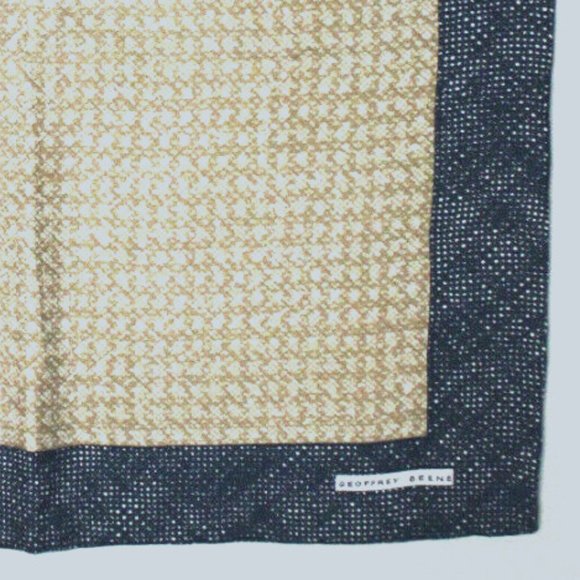Vtg 80s Geoffrey Beene France 100% Silk Square Sca - Picture 3 of 3